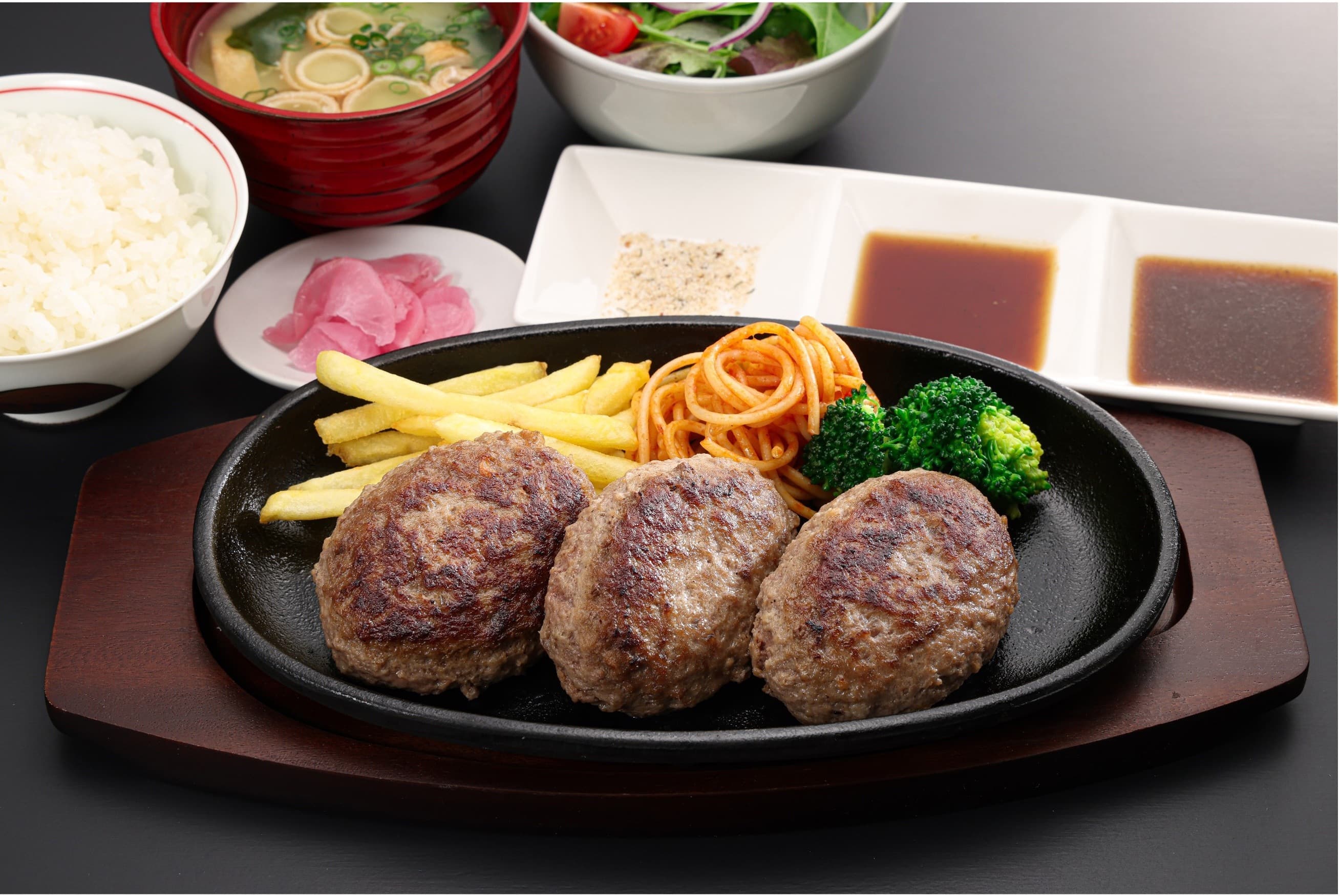 ハンバーグ定食